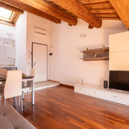 Apartamento Mansarda Colombo - Car Parking *