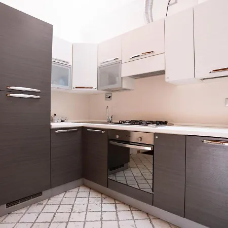 Apartment Mansarda Colombo - Car Parking