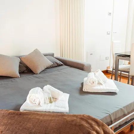 Mansarda Colombo - Car Parking Apartamento