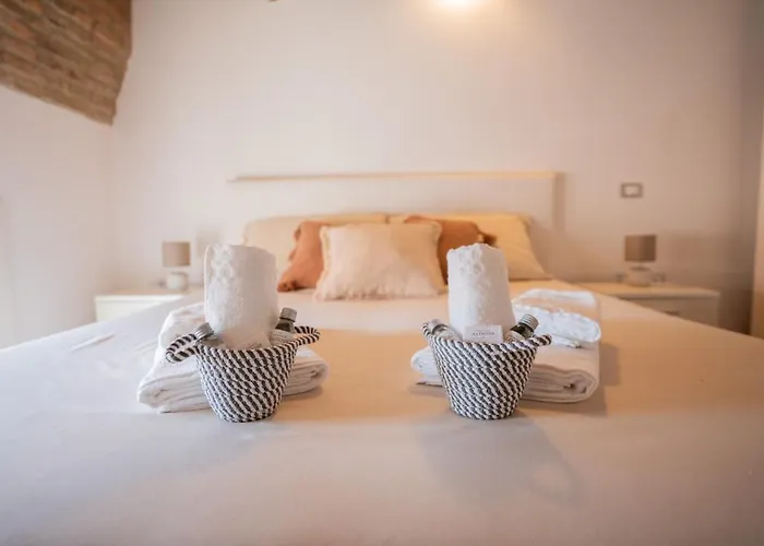 Apartment Mansarda Colombo - Car Parking Ferrara