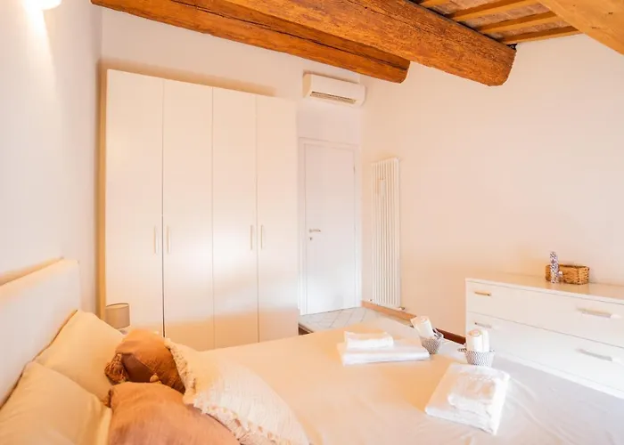 Mansarda Colombo - Car Parking Appartamento