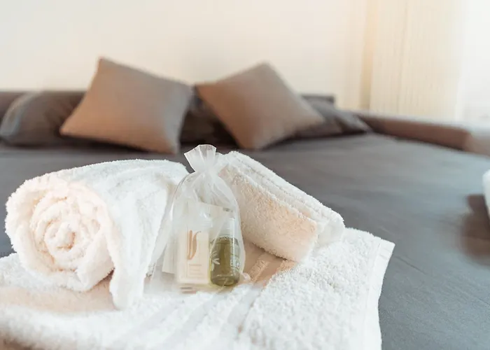 Appartamento Mansarda Colombo - Car Parking Ferrara